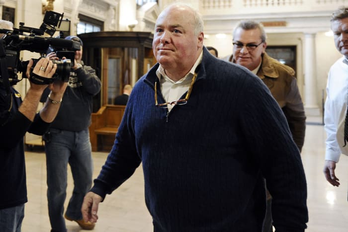Skakel Sues Greenwich, Seeking $15,000+