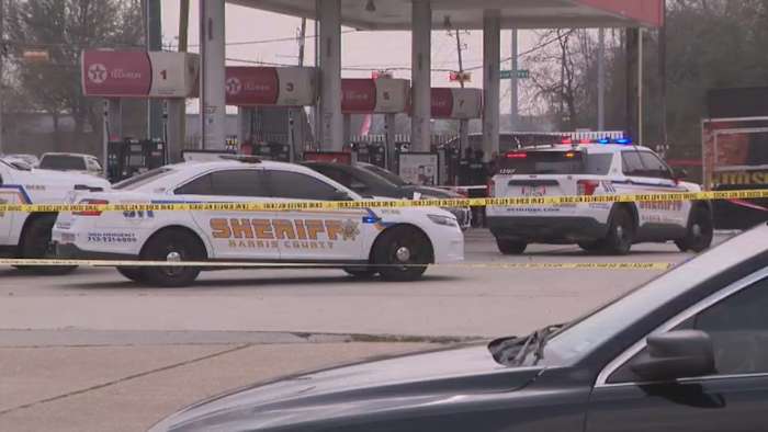 এনডব্লিউ হ্যারিস কাউন্টিতে কনভেনিয়েন্স স্টোরের বাইরে মারাত্মক শুটিংয়ে গ্রেপ্তার করা হয়েছে