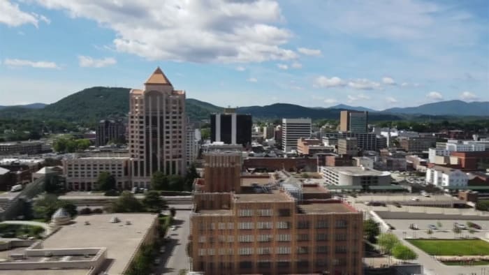 Roanoke City Manager proposes $335 million budget with historic funding for schools - Vimarsana News