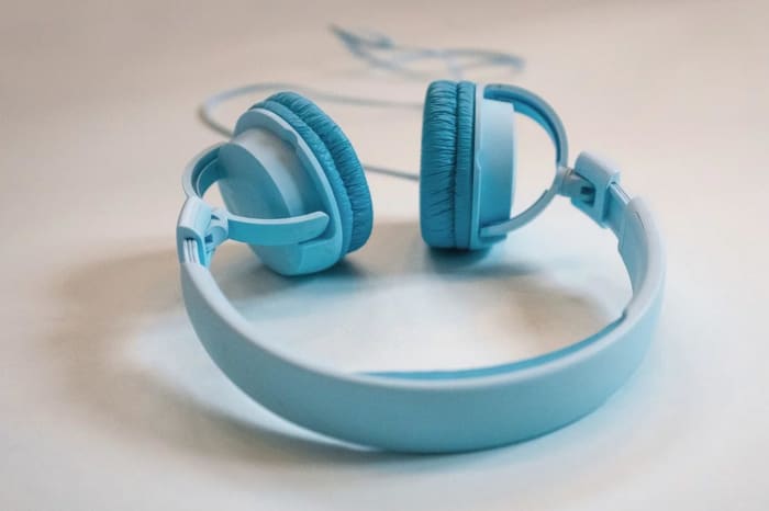 Healthwatch: Why Volume Matters with Headphones