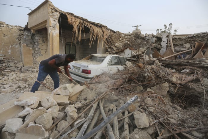 5 killed in strong earthquake in southern Iran