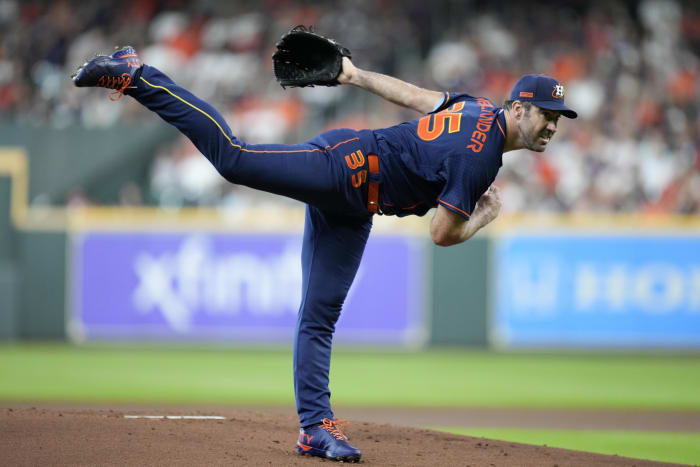 Houston Astros fans amazed by Justin Verlander joining Roger Clemens as  only pitchers to start a World Series game in 3 different decades