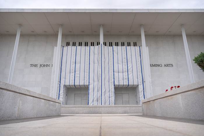 Kennedy Center says it isn't required to reschedule shows after judge blocks 2-year closure