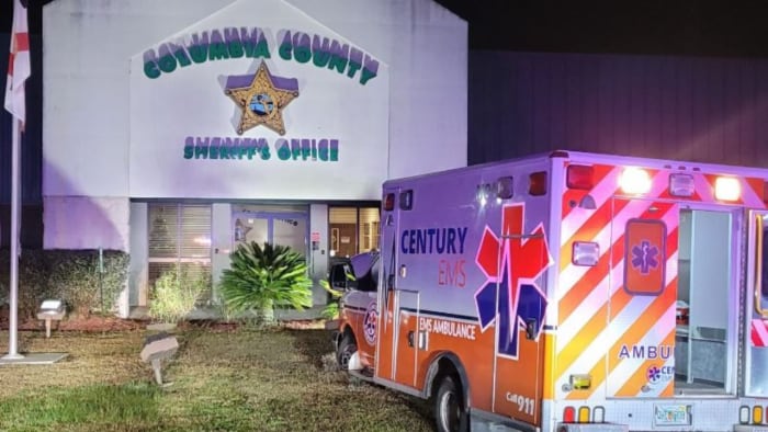 Florida man arrested after driving stolen ambulance to sheriff's office - Vimarsana News