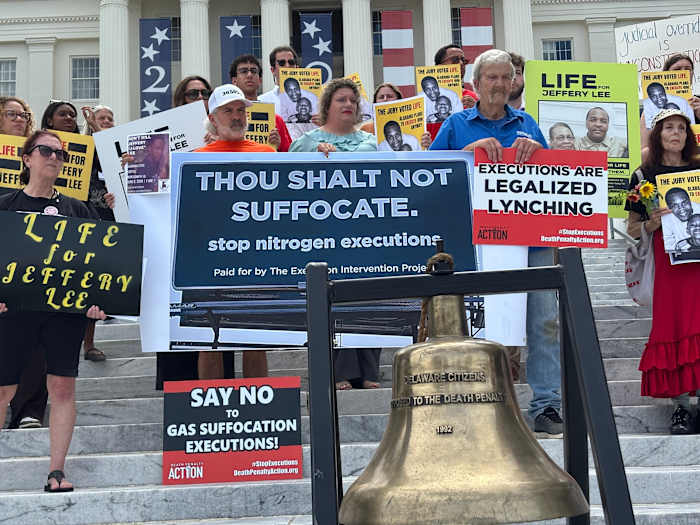 Judge bars Alabama nitrogen gas execution, says me