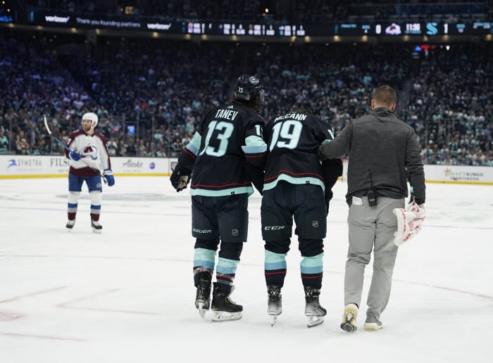 Stanley Cup Final Coverage: Listing achievements for 21/22 Avalanche - Mile  High Hockey