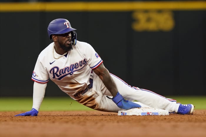 Inside Texas: Rangers open new park in 1-0 win over Rockies