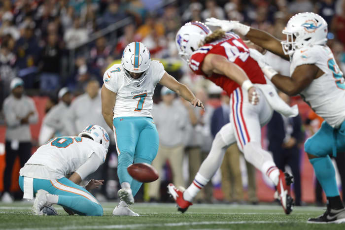 Miami Dolphins shut out the New York Jets, increasing the heat on