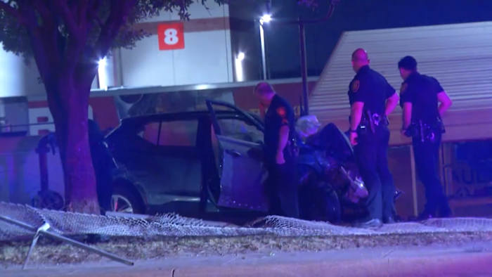 <a href="https://www.ksat.com/news/local/2026/08/14/2-hospitalized-in-critical-condition-after-single-vehicle-crash-on-northeast-side-sapd-says/" target="_blank">2 hospitalized in critical condition after single-vehicle crash on Northeast Side, SAPD says</a>
