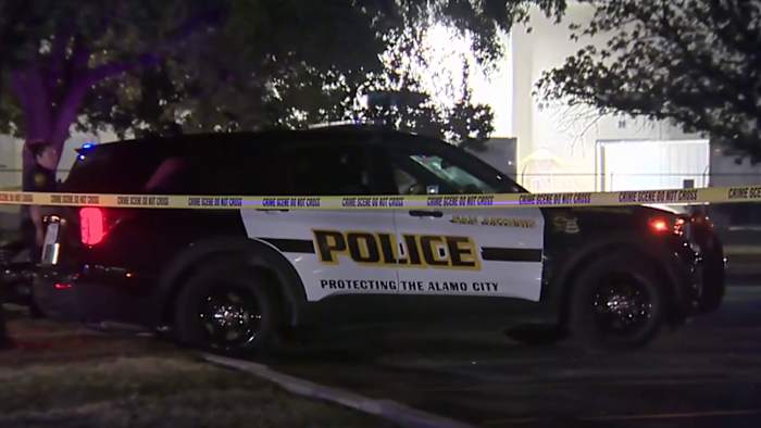 Man found dead inside vehicle behind Northeast Side restaurant, SAPD says