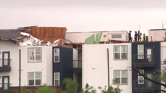 ‘We need to be grateful': People glad to escape injury when tornado hit NW Side apartment complex