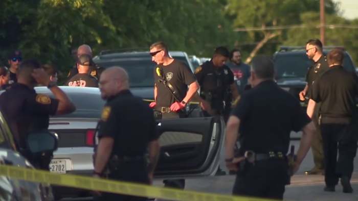 <a href="https://www.ksat.com/news/local/2026/06/18/west-side-woman-describes-hearing-barrage-of-gunfire-finding-2-men-wounded/" target="_blank">Southwest Side woman describes hearing barrage of gunfire, finding 2 men wounded</a>
