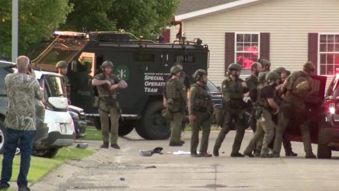 Romulus SWAT standoff ends in arrest after man barricades girlfriend, threatens police