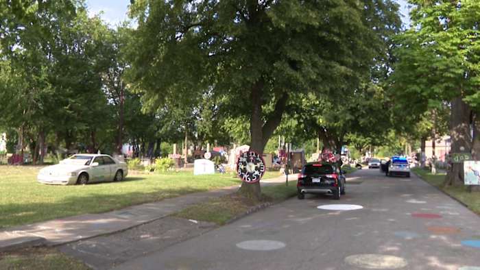 Person shot in foot after verbal argument on Detroit's east side; suspect fled in unknown direction