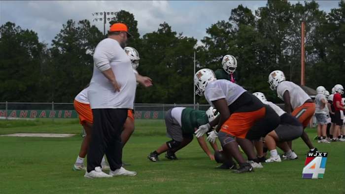 Undefeated Mandarin meets state champ Raines with city bragging rights on the line