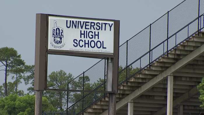 Students sweat through class as air conditioning fails at Orange County high school