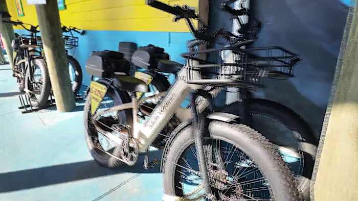 New Smyrna Beach considers e-bike ban on Flagler Avenue sidewalks, shopping centers