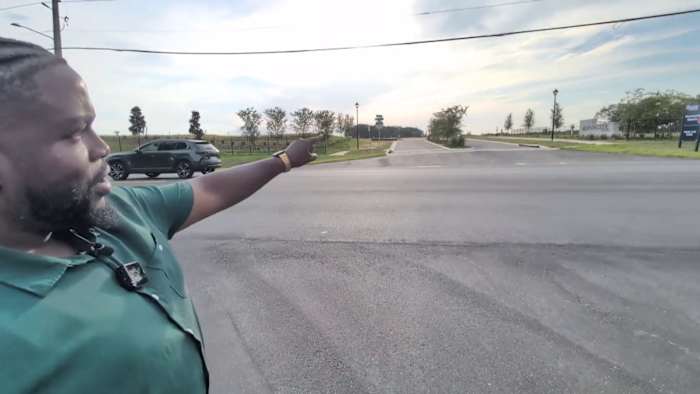 Leesburg residents voice concerns over proposed 23-home development near Silver Lake