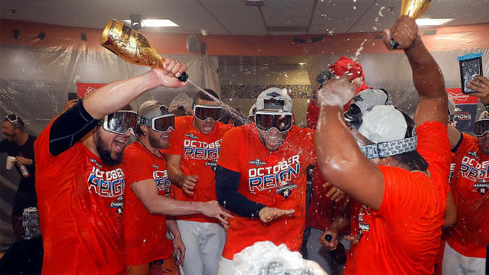 Astros clinch back-to-back AL West division titles