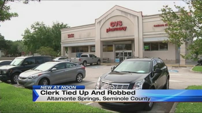 Clerk tied up during armed robbery in Altamonte Springs