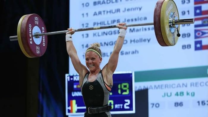 Preview: USA's King, women's 48kg kick off weightlifting competition