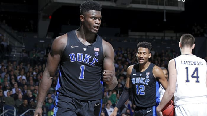 Duke Basketball: Zion Williamson fouls out, Blue Devils unite to