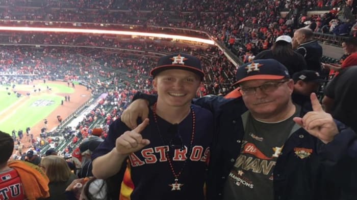Perfect stranger shells out hundreds so father, son could attend Game 5 ...