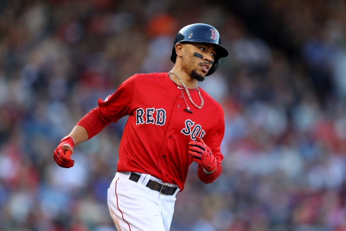 Mookie Betts is a playoff gamer, Justin Turner should be suspended