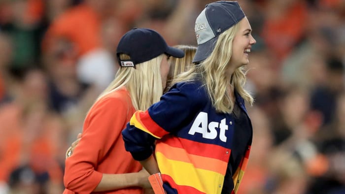 Astros  Gameday outfit, Jersey outfit, Denim outfit