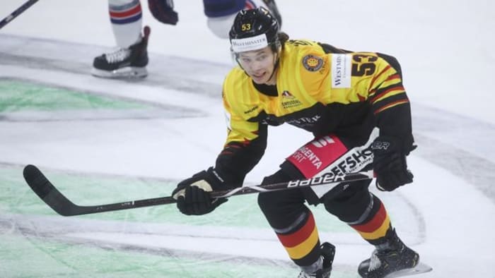 Red Wings select German defenseman Moritz Seider 6th overall in