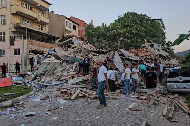 Turkey Faces Surge in Earthquakes, Building Collapse in Sindirgi