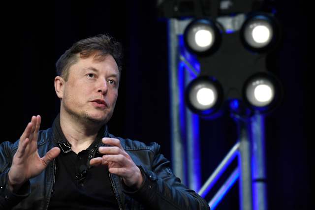 Tesla seeks to sell $5B in stock; CEO Elon Musk moves to Texas
