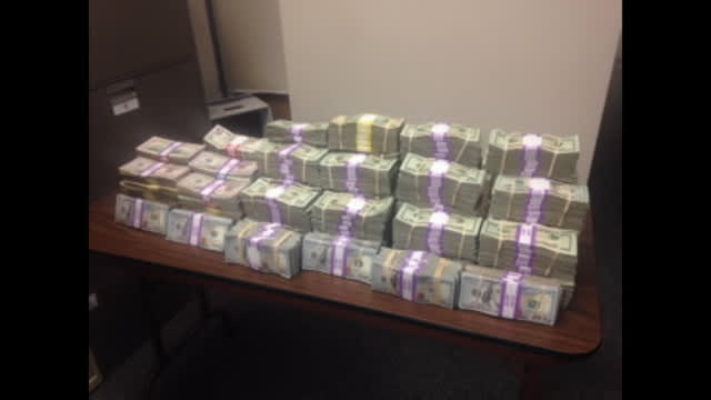 Traffic stop leads to $560,000 cash seizure