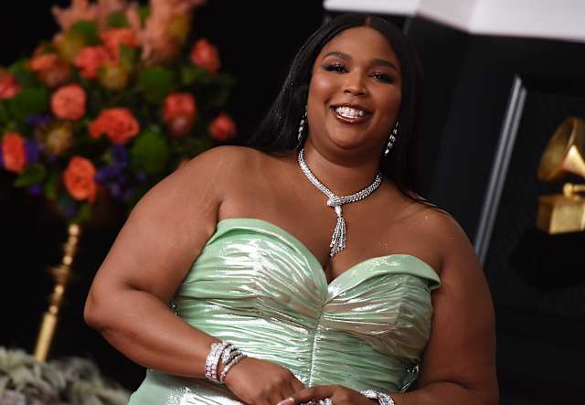 VIDEO: Lizzo delivers TED Talk on twerking
