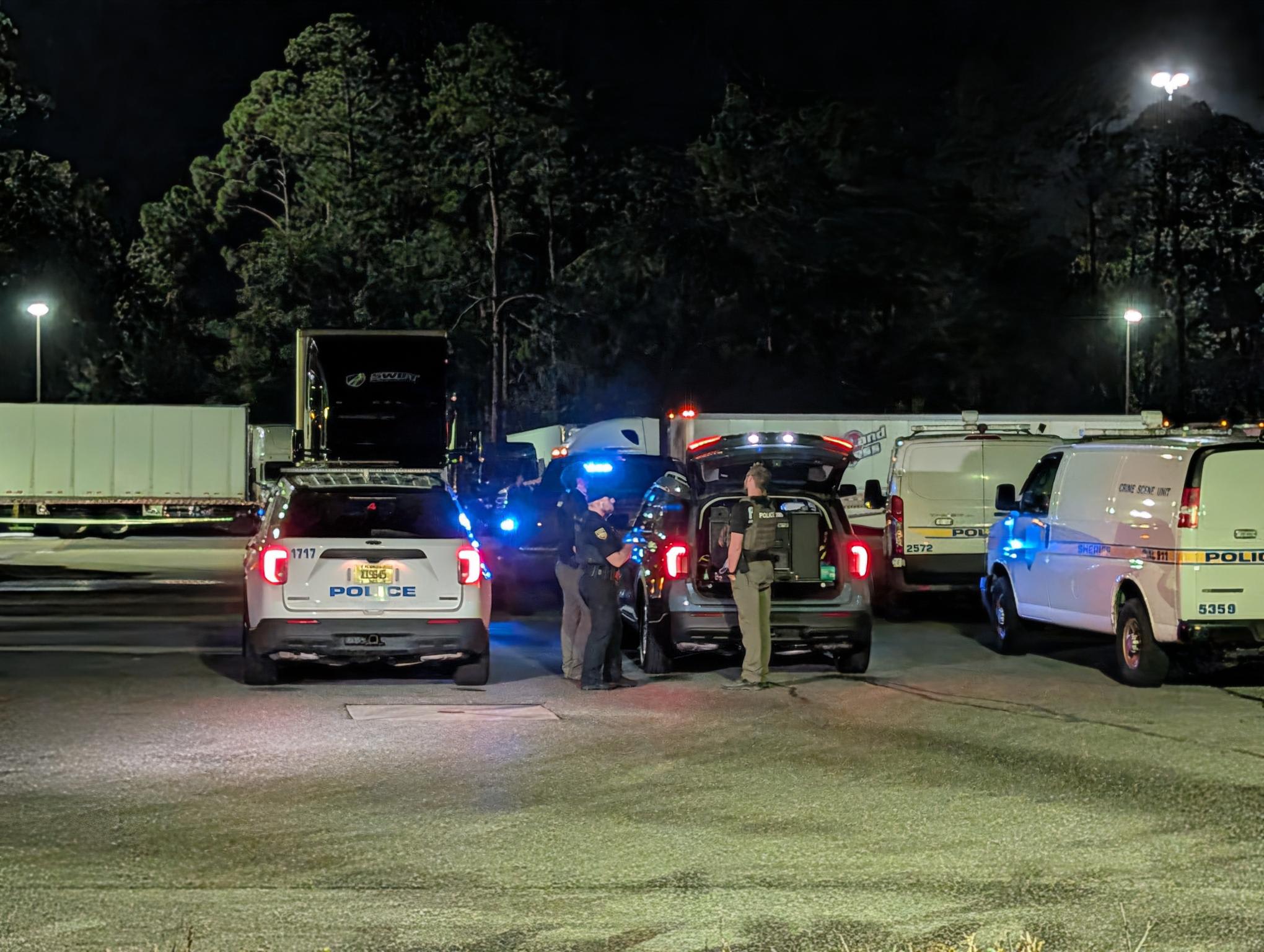 Woman killed after being hit by semi in Love’s Travel Stop parking lot in Baldwin https://internetconnectz.com/woman-killed-after-being-hit-by-semi-in-loves-travel-stop-parking-lot-in-baldwin/ Travel Connectz