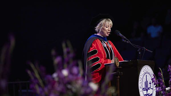 Dr. Lisa Smith speaks at GCU's 2017 Commencement