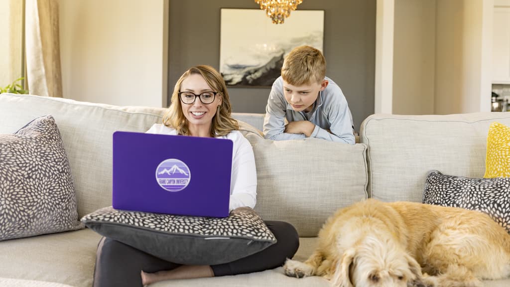 Student Earns Post-Master's Certificate Online at Home from GCU