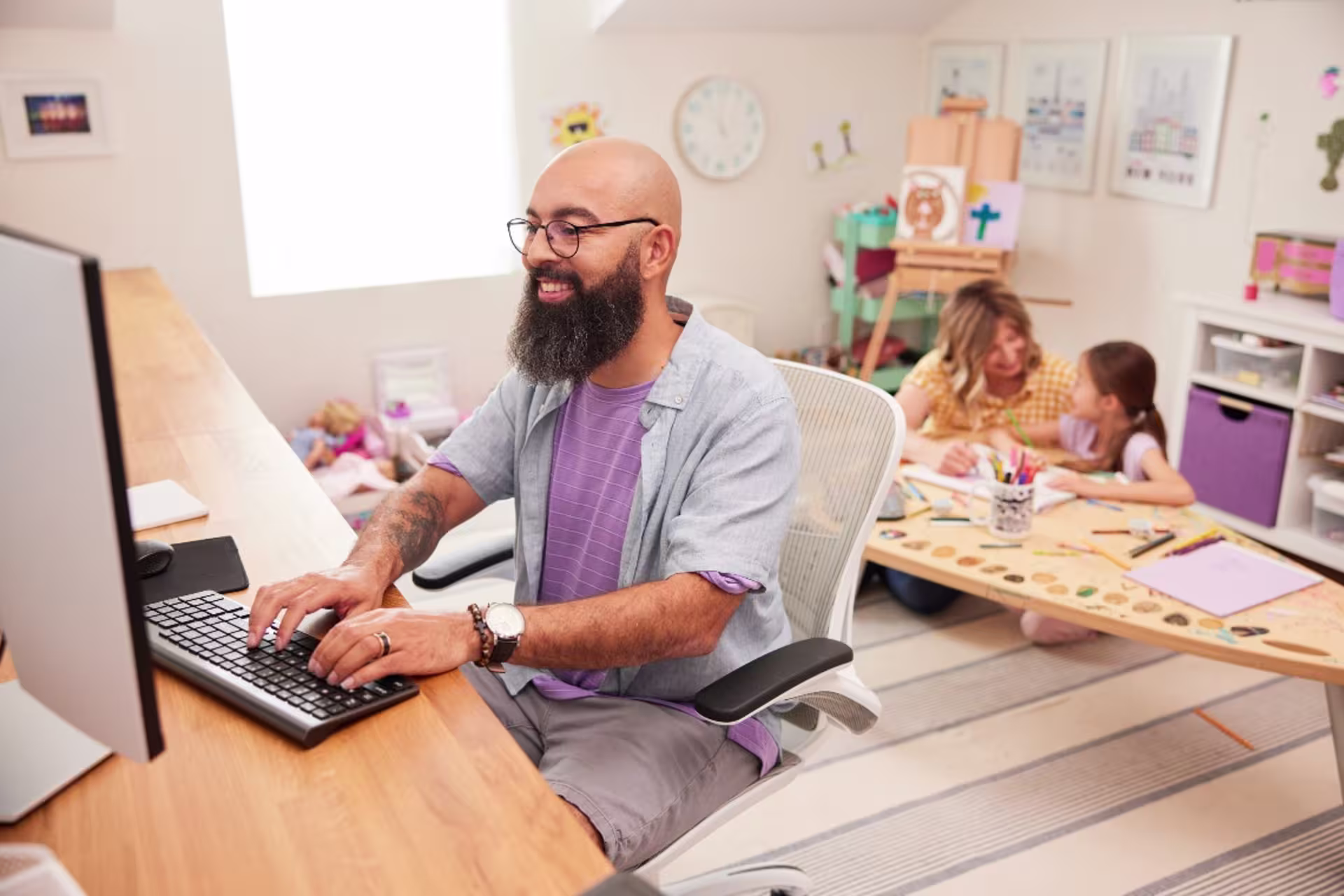 social worker sitting on laptop doing work from home
