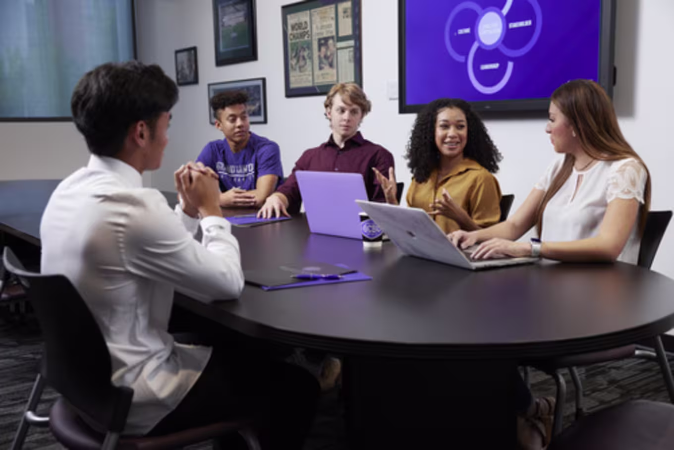 Group of CCOB students pitching business ideas
