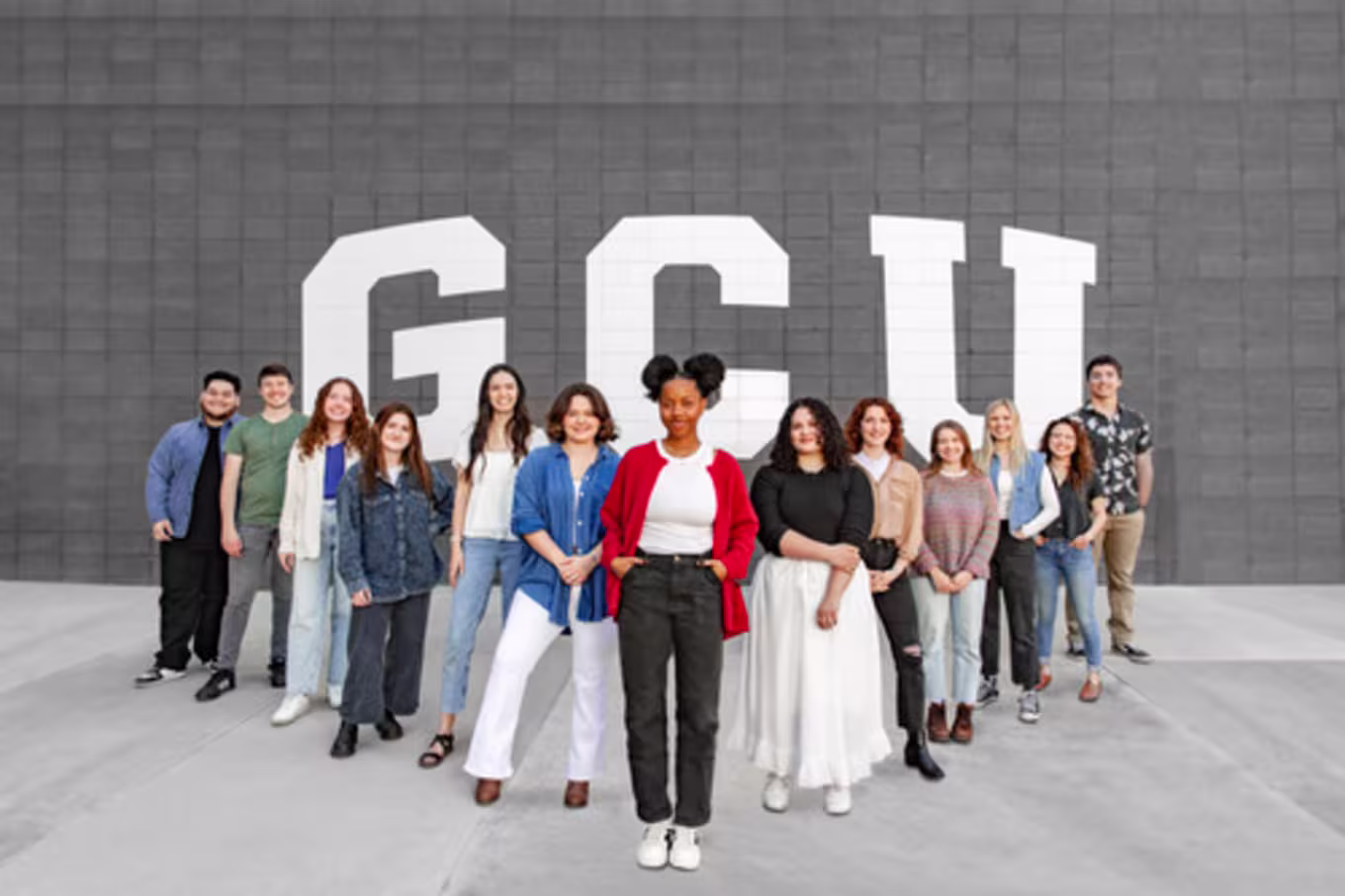 Group of canyon worship students outside
