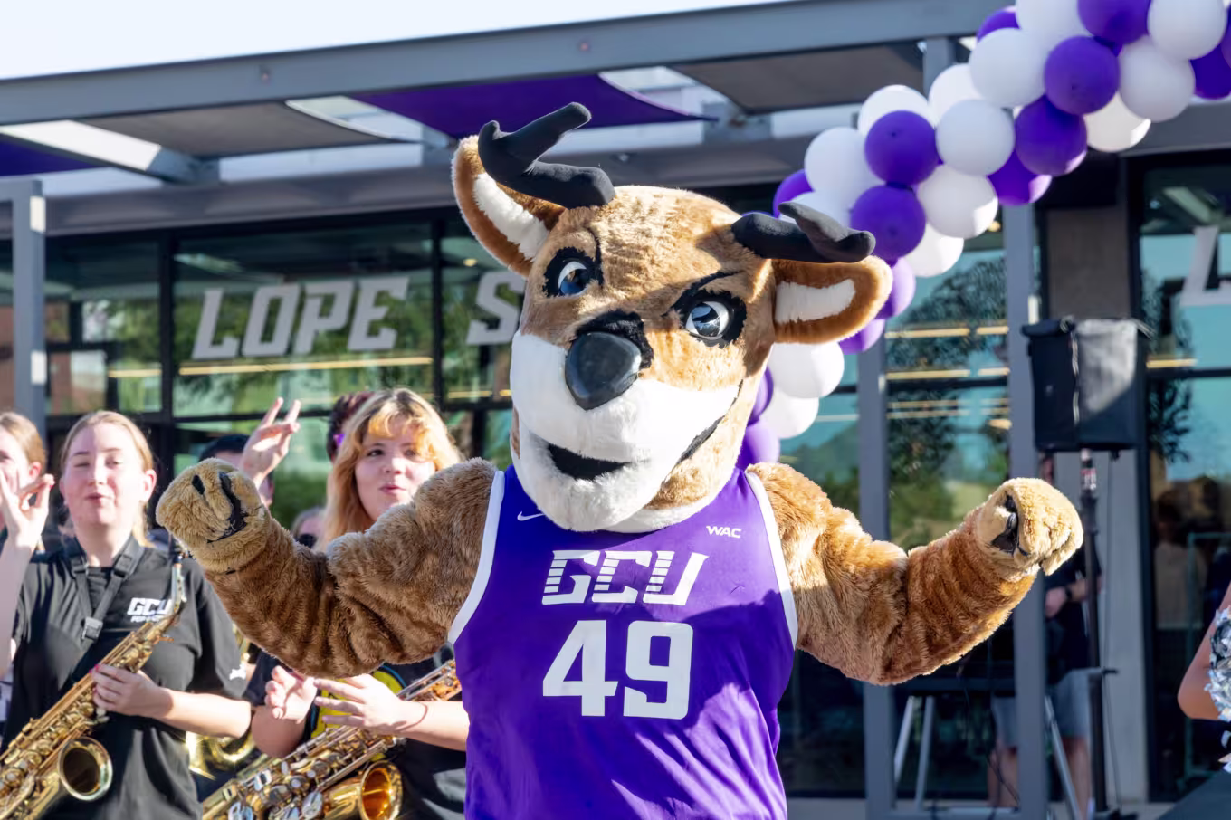 GCU student helps with local outreach