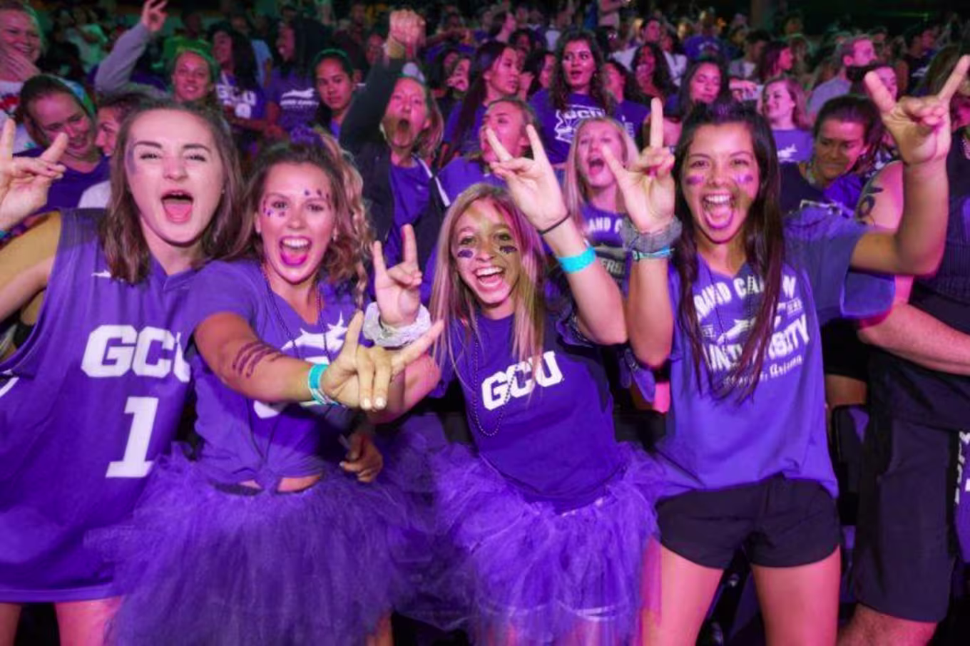 GCU students cheering