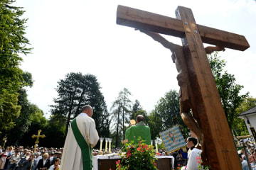 Outdoor Orthodox Easter service with interfaith dialogue