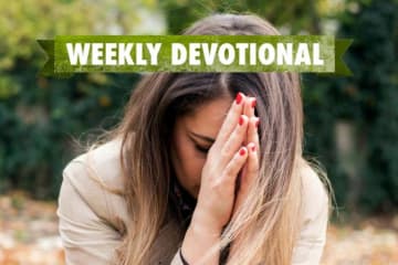 Weekly Devotional: Woman Praying