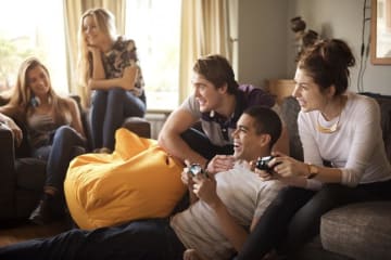 <span>Friendship, Communication and Persuasion</span>
