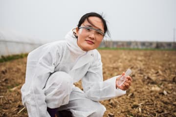 scientist working on environmental chemistry jobs