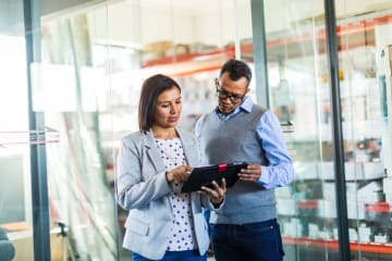 Supply chain management in warehouse