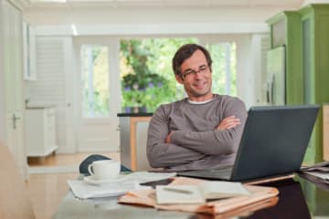 doctoral student earning an online ministry degree