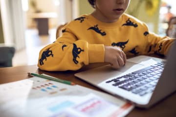 elementary student learning from home