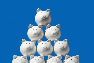 A pyramid of piggy banks